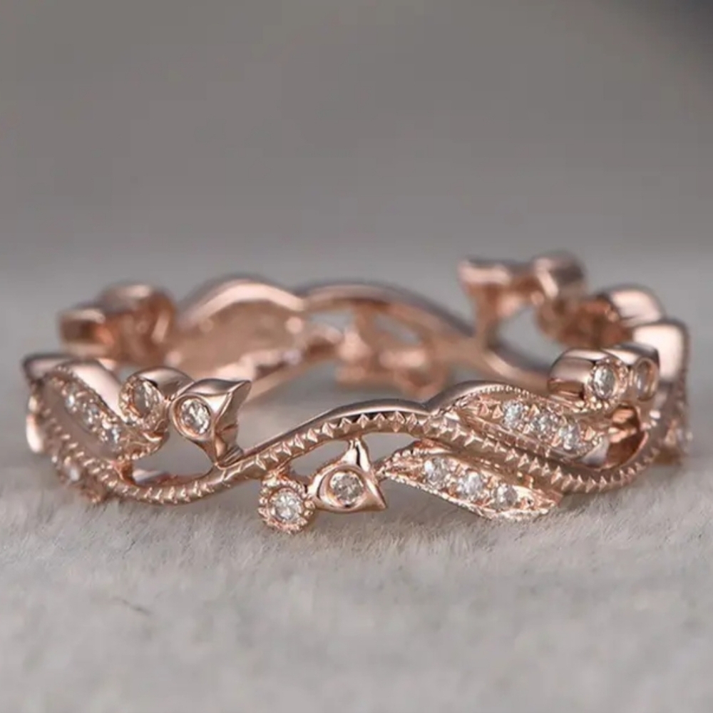 Women's flower ring rose gold plated w/ rhinestone size 6 to 9 - Picture 3 of 5